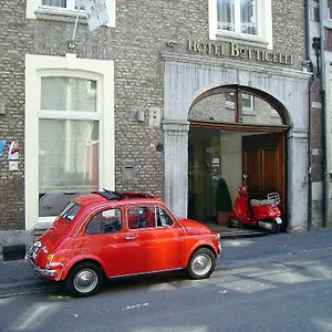 Botticelli 3* Maastricht